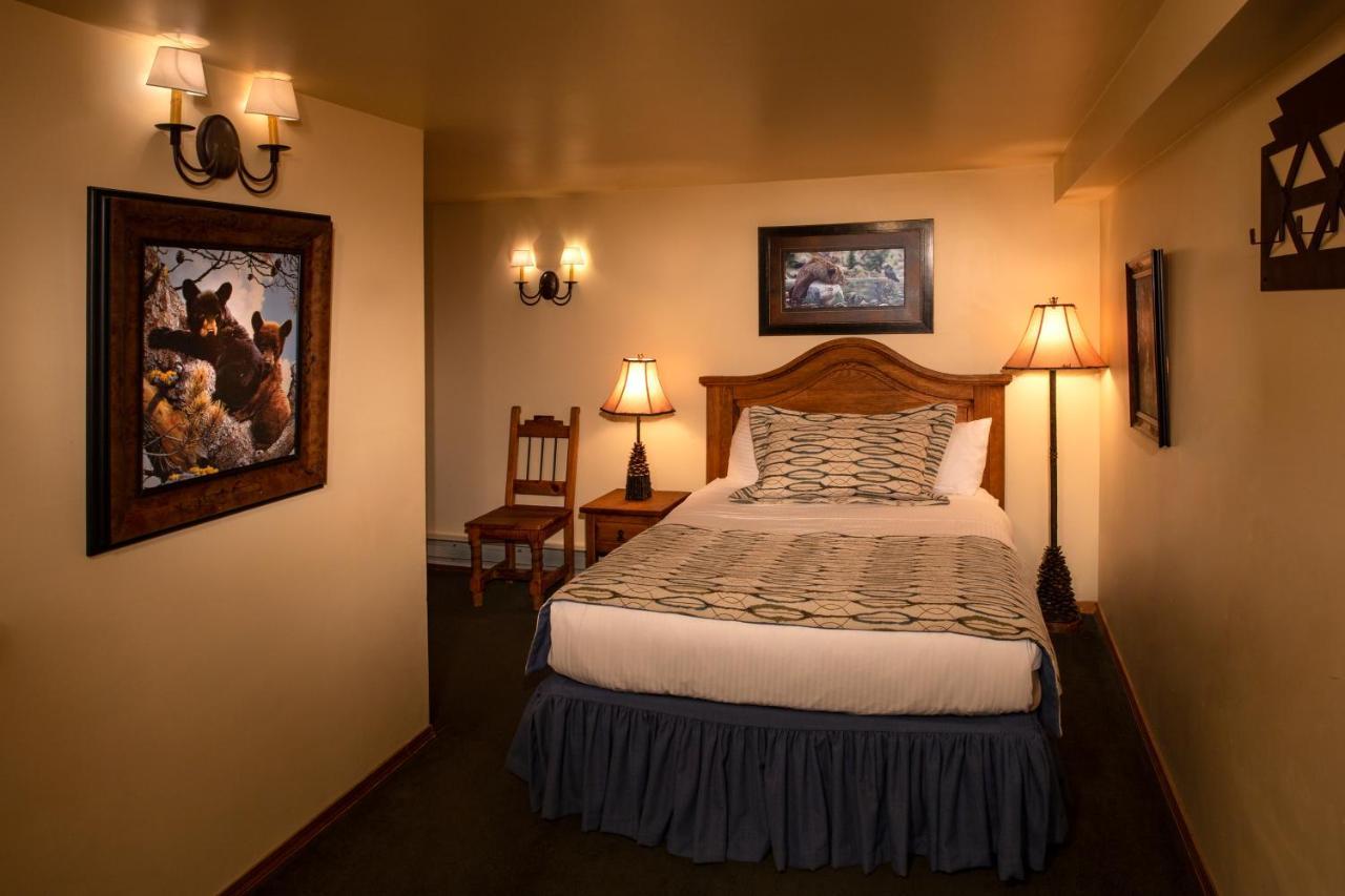Alpine Village Suites Taos Ski Valley Extérieur photo