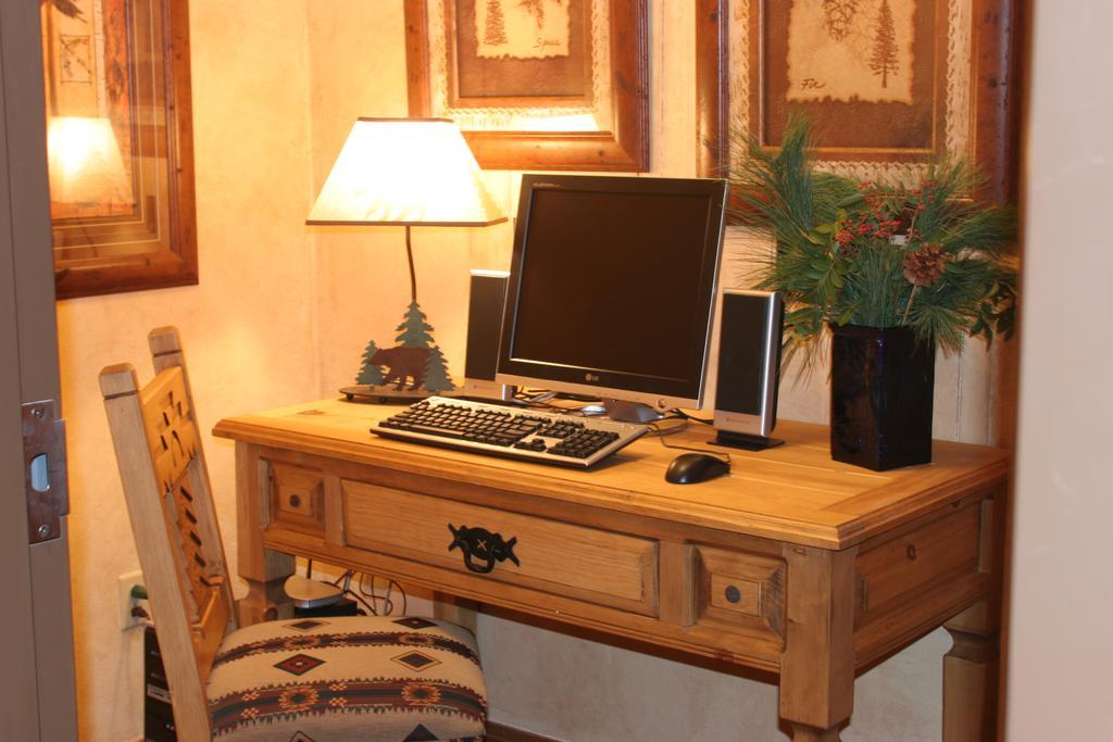 Alpine Village Suites Taos Ski Valley Extérieur photo