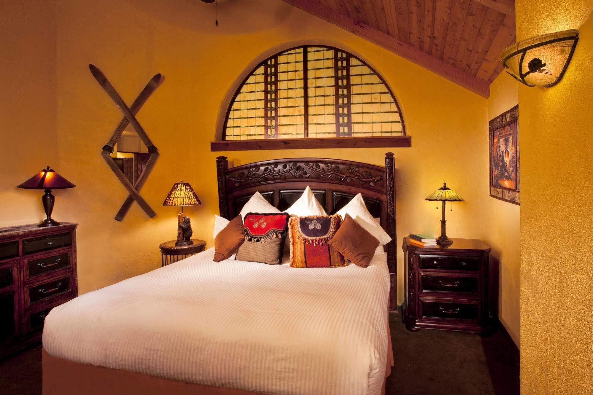 Alpine Village Suites Taos Ski Valley Extérieur photo